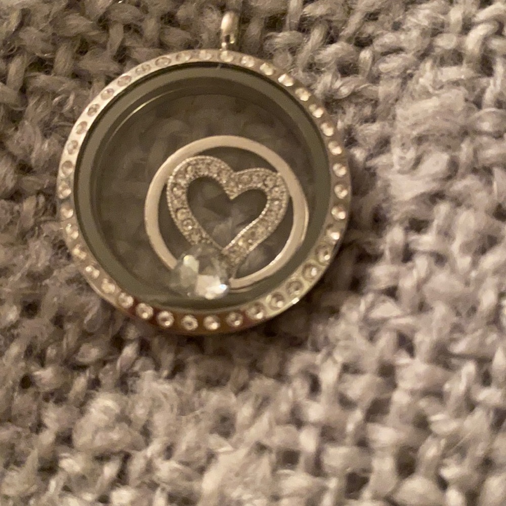 Origami owl pendant silver